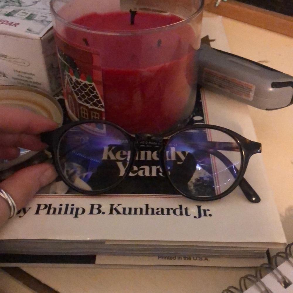 Blue light glasses